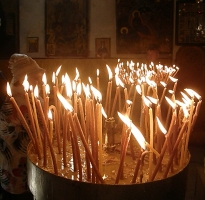 cierges dans la basilique